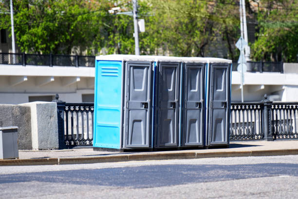 Porta potty delivery and setup in Gillespie, IL